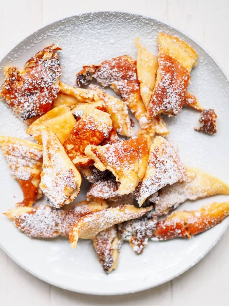 Kaiserschmarrn Rezept luftig einfach