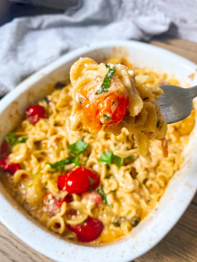 Tomaten Feta Pasta aus dem Ofen
