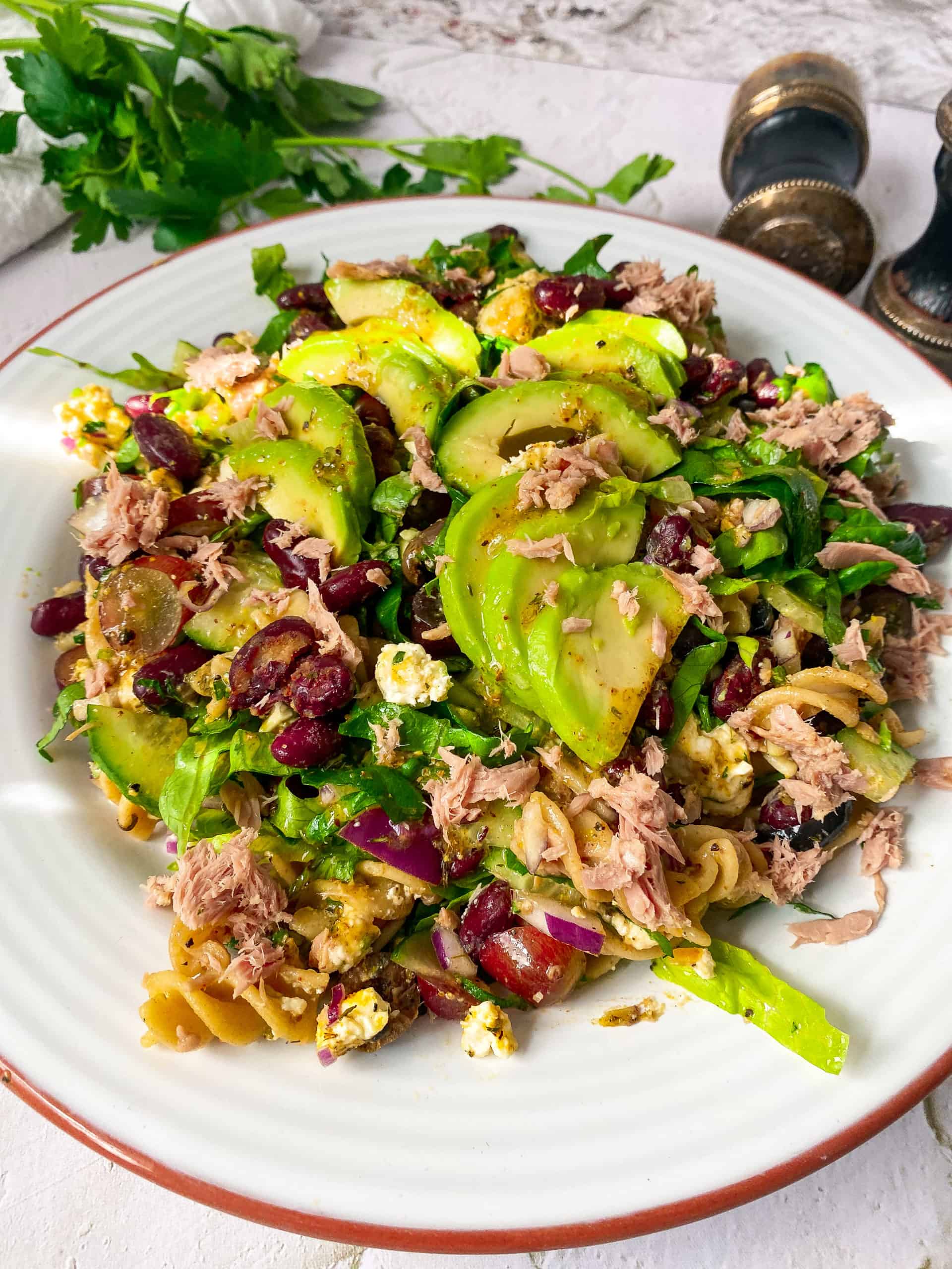 Pasta Salat mit Feta und Thunfisch